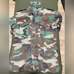 US Military Surplus M81 Woodland Jacket.